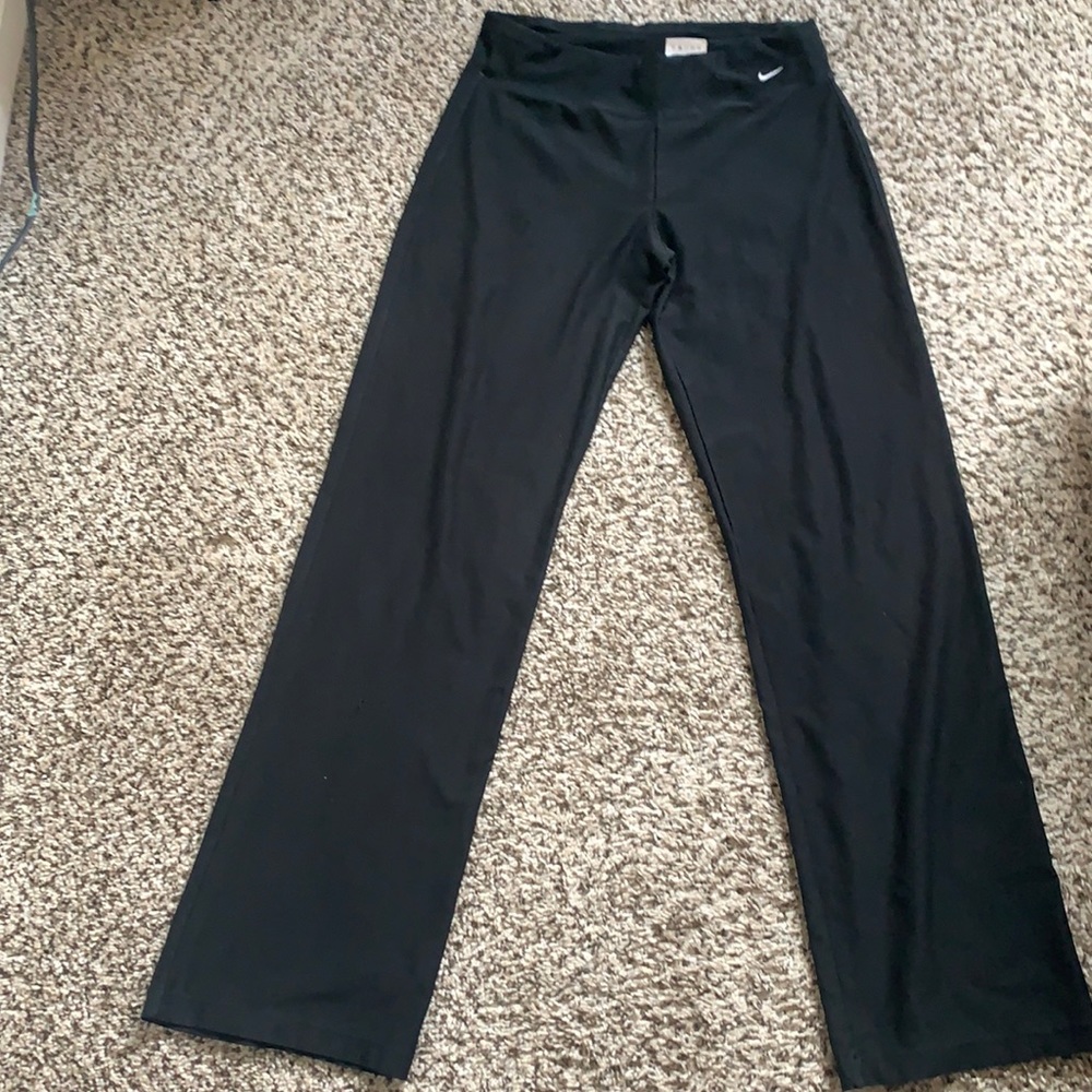 NIKE DRY-FIT WORK OUT PANTS